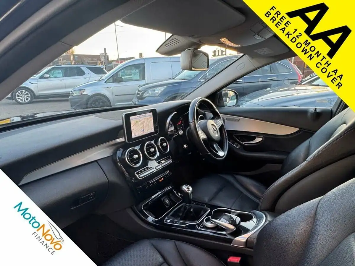 2014-mercedes-benz-c-class-20-c200-sport-saloon-4d-big-33