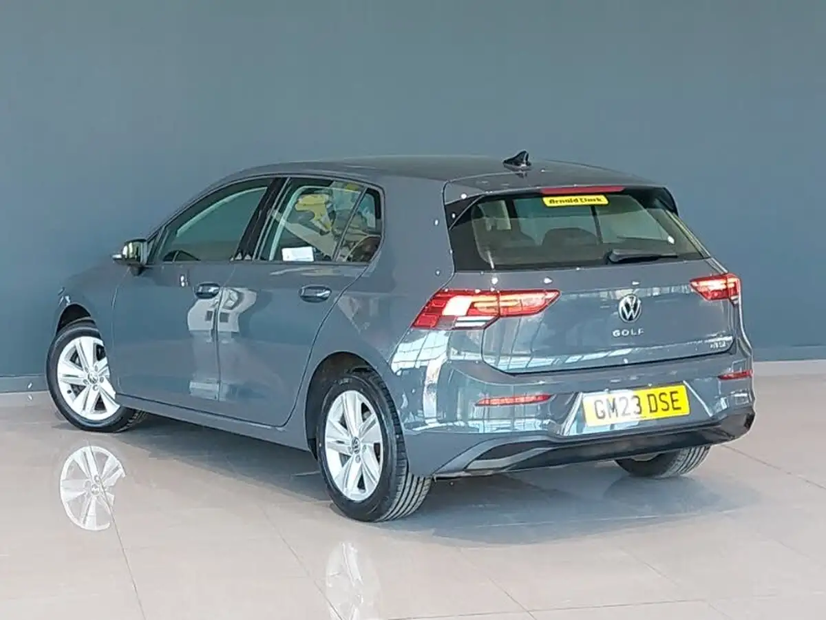 2023-volkswagen-golf-15-etsi-life-150ps-hatchback-big-1