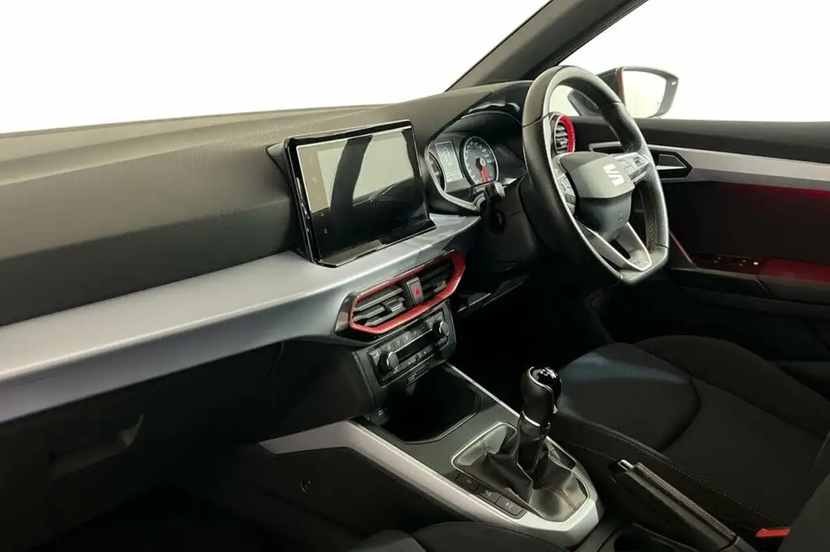 2022-seat-arona-10-tsi-fr-big-8