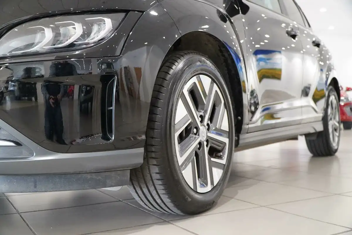 2022-hyundai-kona-e-premium-204ps-64kwh-7kw-obc-big-40