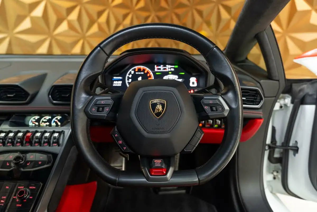 2015-lamborghini-huracan-52-lp-610-4-4wd-coupe-big-13