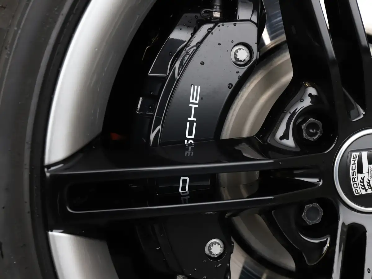 2021-porsche-taycan-e-4s-571ps-performance-battery-plus-big-34