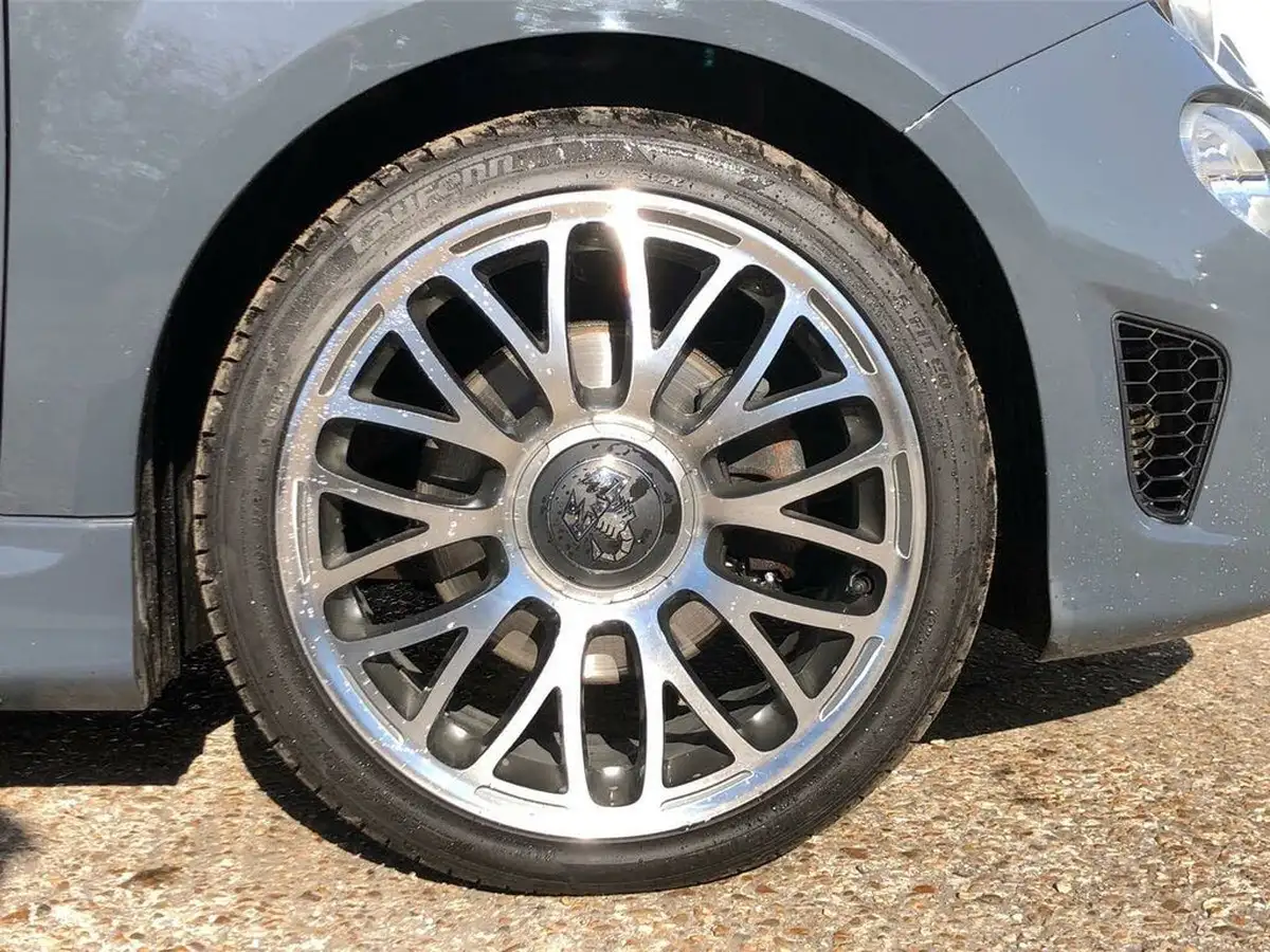 2018-abarth-595-14-tjet-big-4