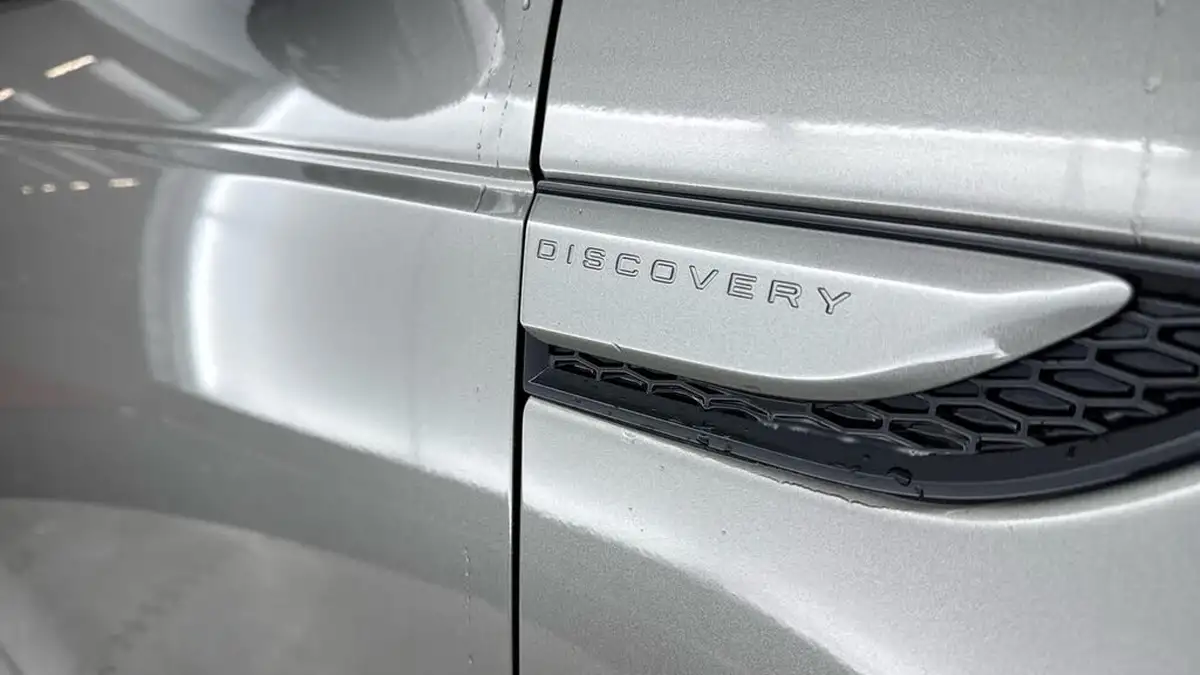 2019-land-rover-discovery-sport-20-d180-r-dynamic-hse-big-27