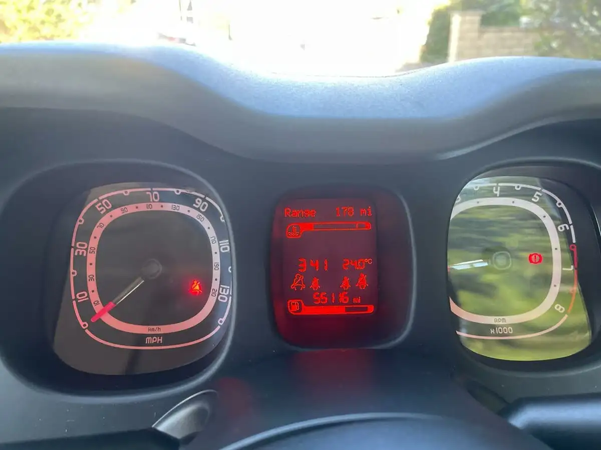 2014-fiat-panda-12-easy-big-30