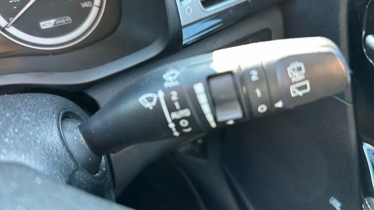 2018-kia-niro-16-gdi-3-156-kwh-16in-alloy-big-13