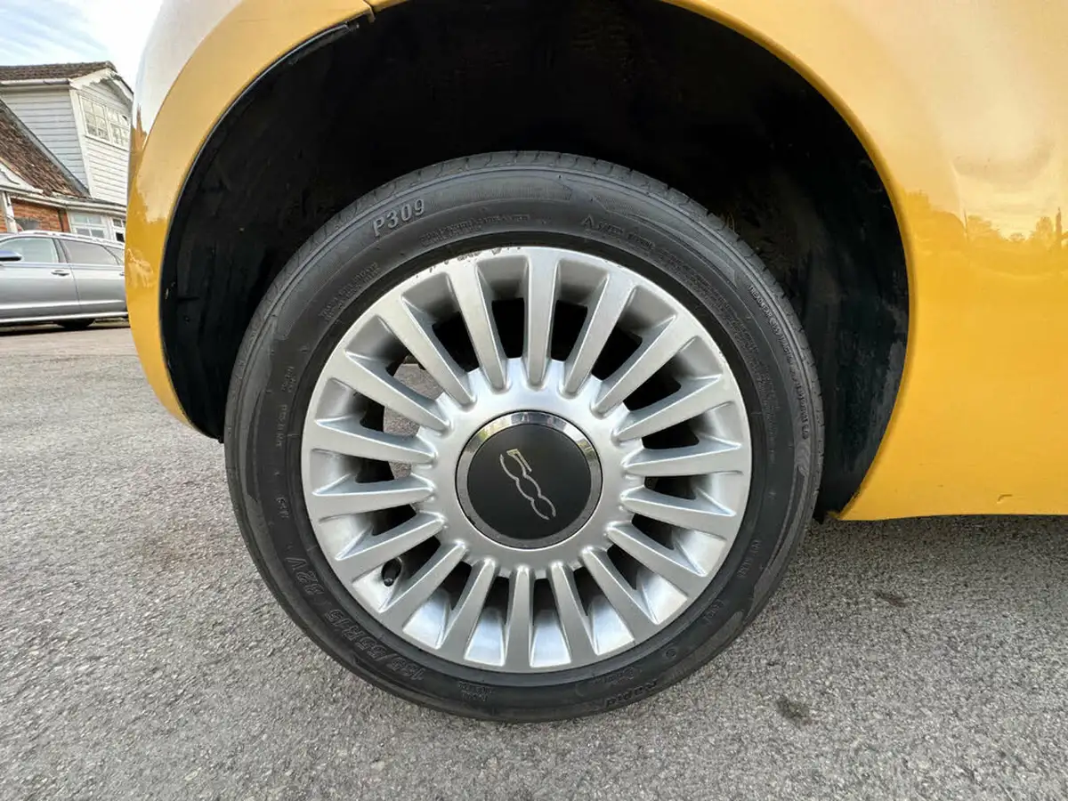 2013-fiat-500-12-lounge-big-14