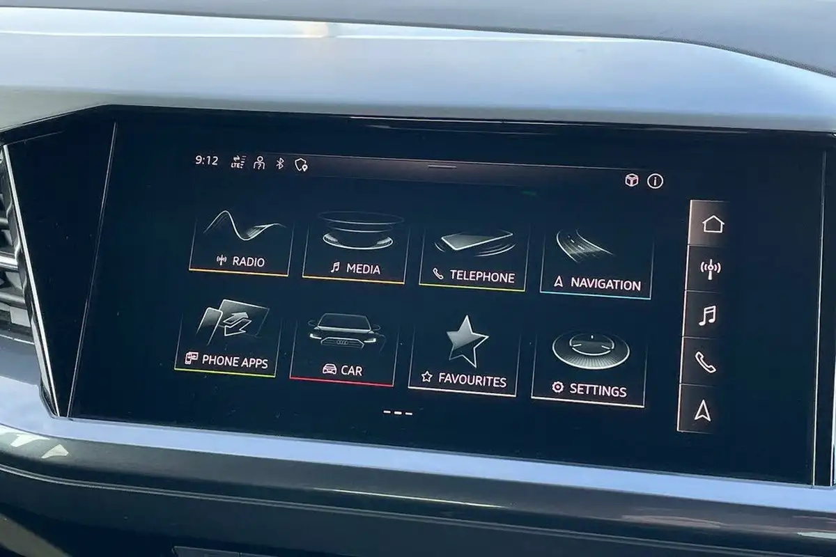 2022-audi-q4-e-tron-40e-s-line-station-wagon-big-35