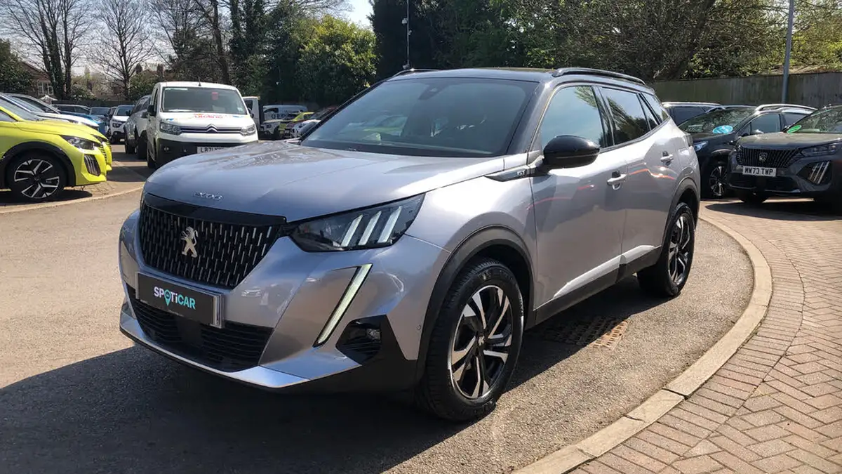 2021-peugeot-2008-suv-12-puretech-gt-big-6