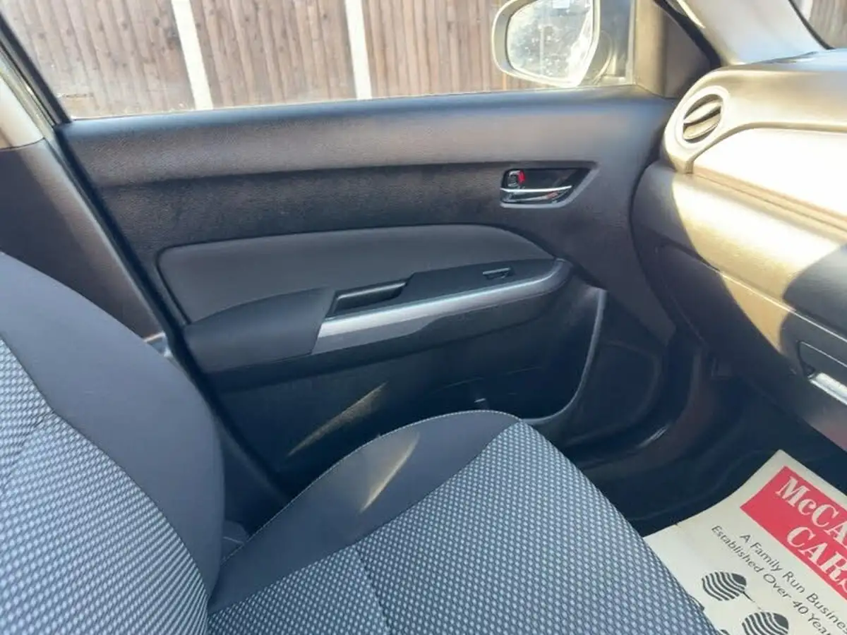 2018-suzuki-vitara-10-boosterjet-sz-t-big-25