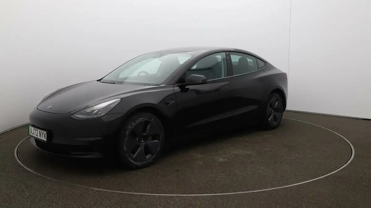 2022-tesla-model-3-e-long-range-big-60