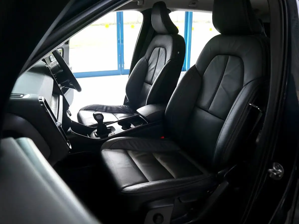 2022-volvo-xc40-15-t3-inscription-big-17