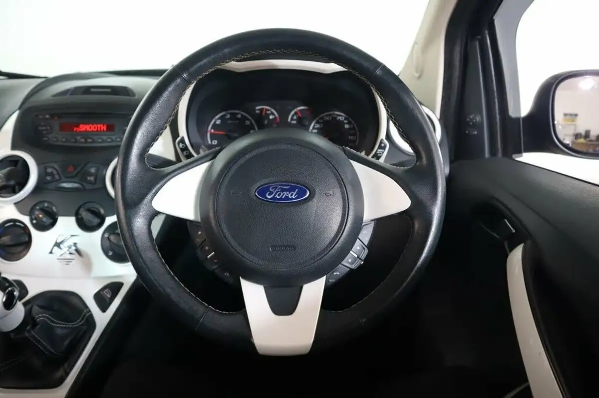 2016-ford-ka-12-zetec-black-edition-big-52