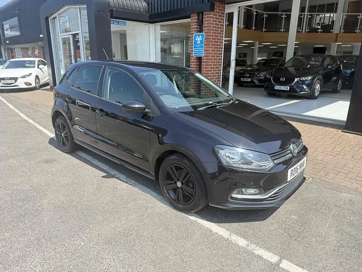 2016-volkswagen-polo-10-match-75ps-5d-big-0