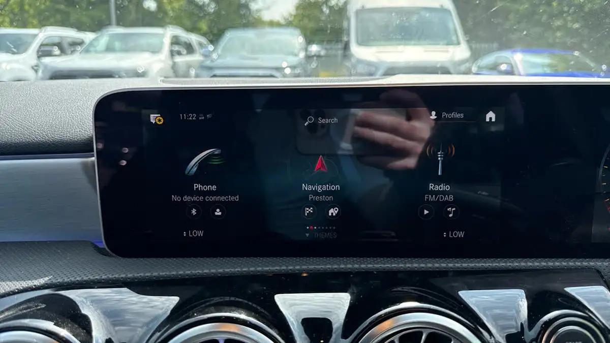 2019-mercedes-benz-a-class-20-a220-amg-line-premium-hatchback-5d-big-11