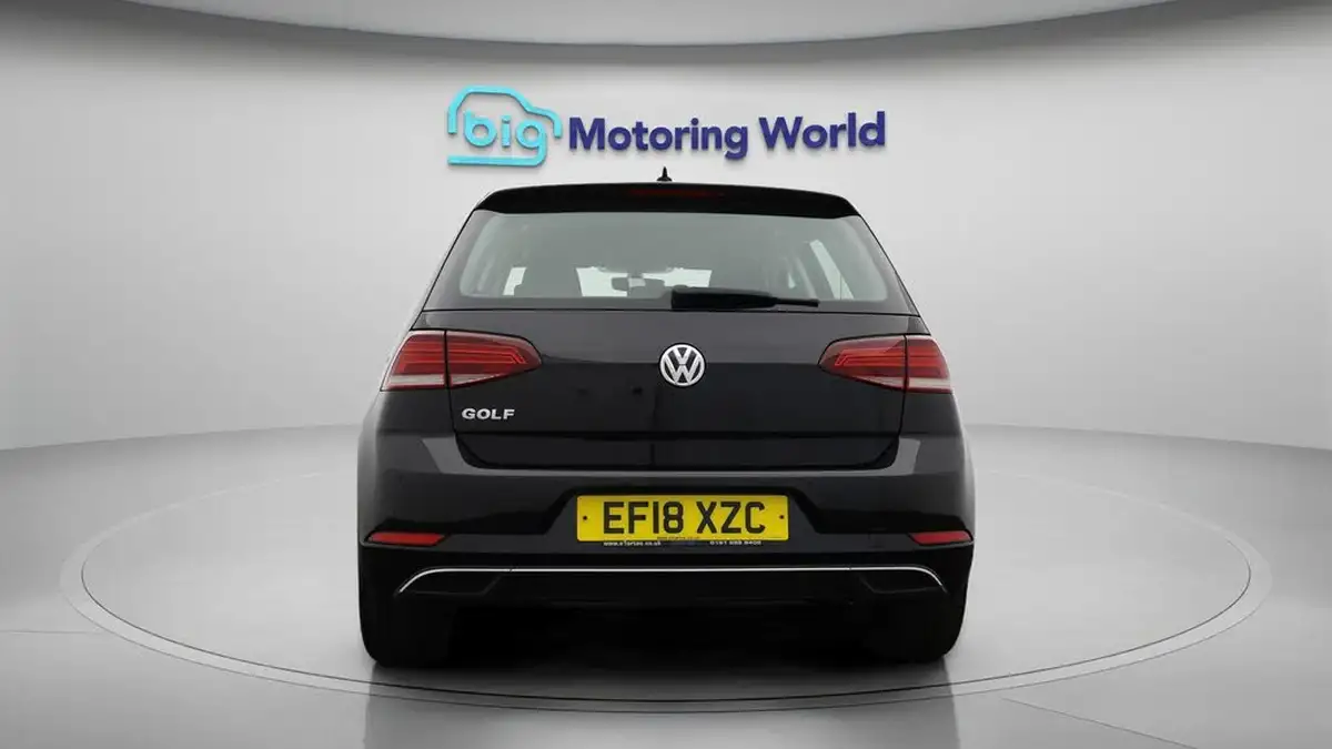 2018-volkswagen-golf-10-tsi-se-nav-110ps-ss-hatchback-5d-dsg-big-6