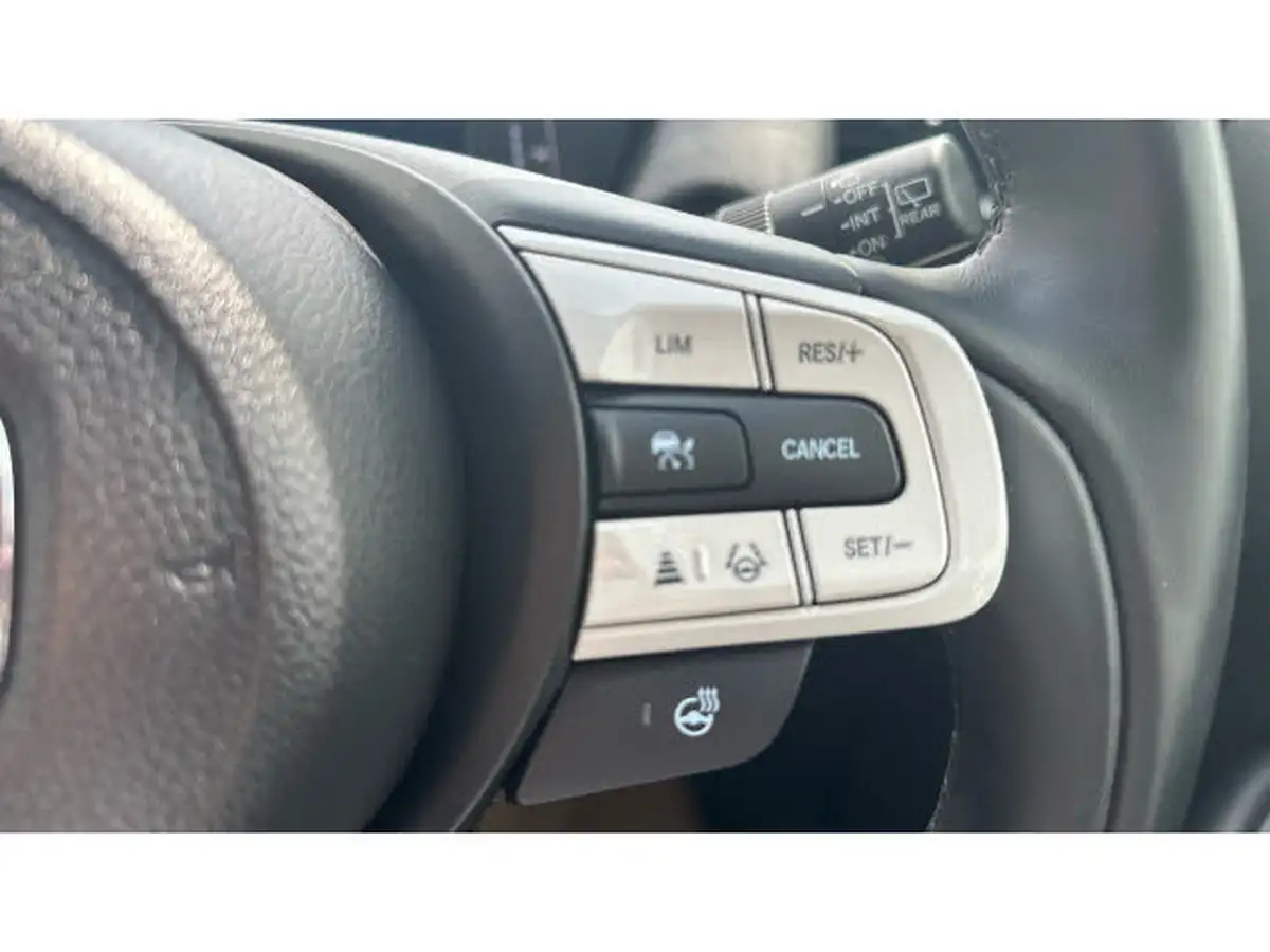 2023-honda-jazz-15-i-mmd-advance-big-22