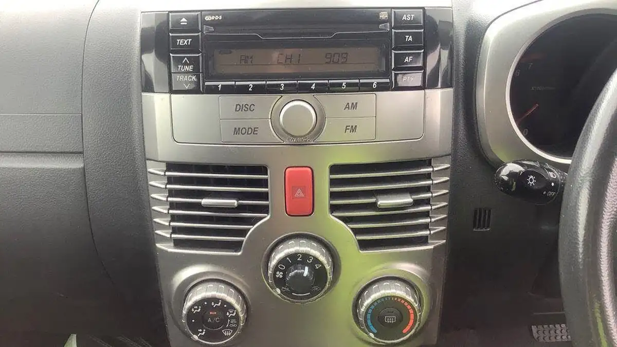 2008-daihatsu-terios-15-se-big-10