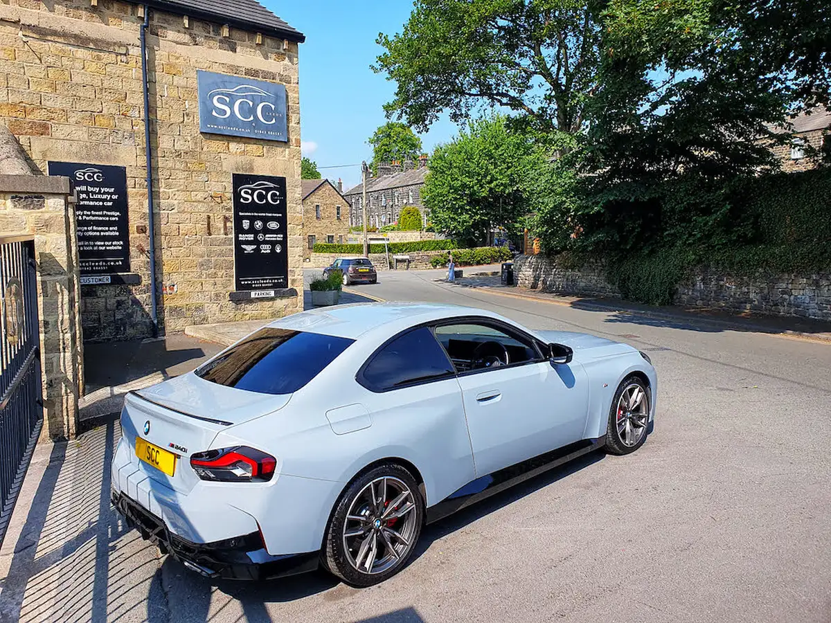 2023-bmw-2-series-30-m240i-big-9