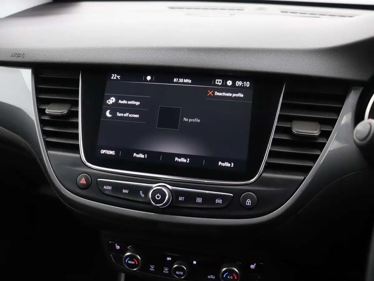 2022-vauxhall-crossland-12-elite-edition-130ps-big-33