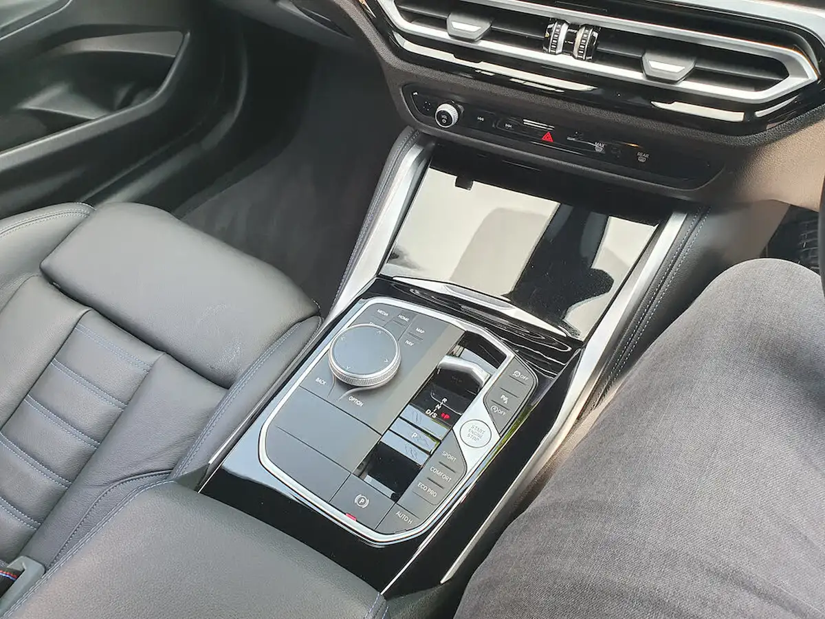 2023-bmw-2-series-30-m240i-big-33