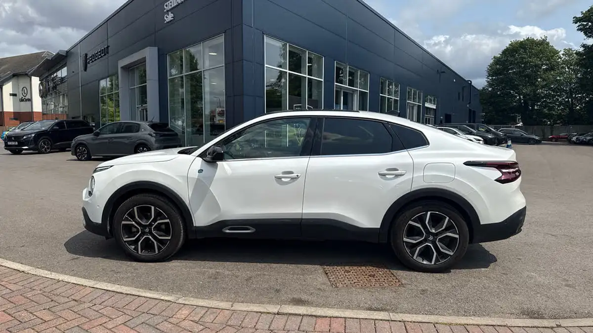 2023-citroen-c4-x-e-shine-plus-big-5