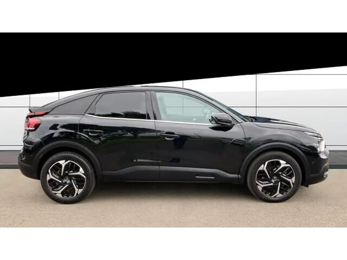 2022-citroen-c4-12-puretech-shine-plus-130ps-big-4