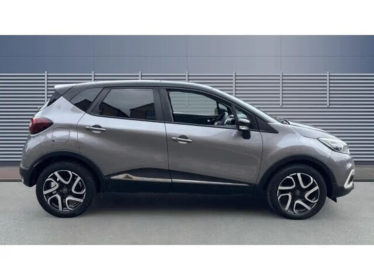 2019-renault-captur-09-tce-iconic-big-4