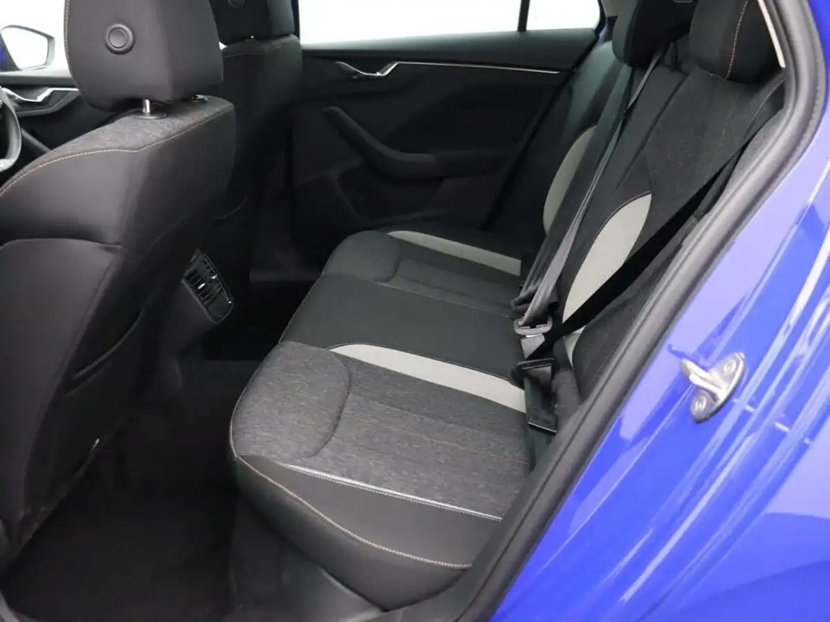 2022-skoda-scala-10-tsi-se-l-115ps-dsg-big-14