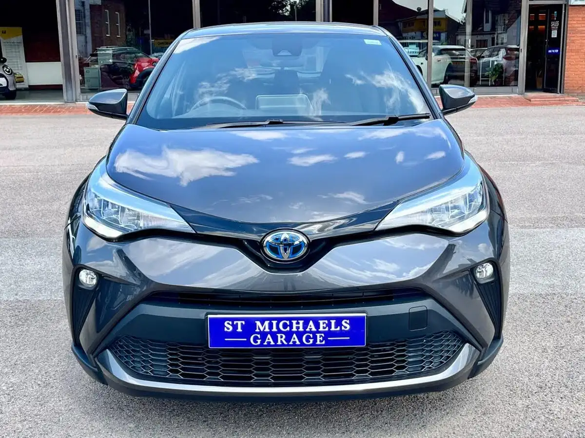 2021-toyota-c-hr-18-vvt-i-icon-big-4