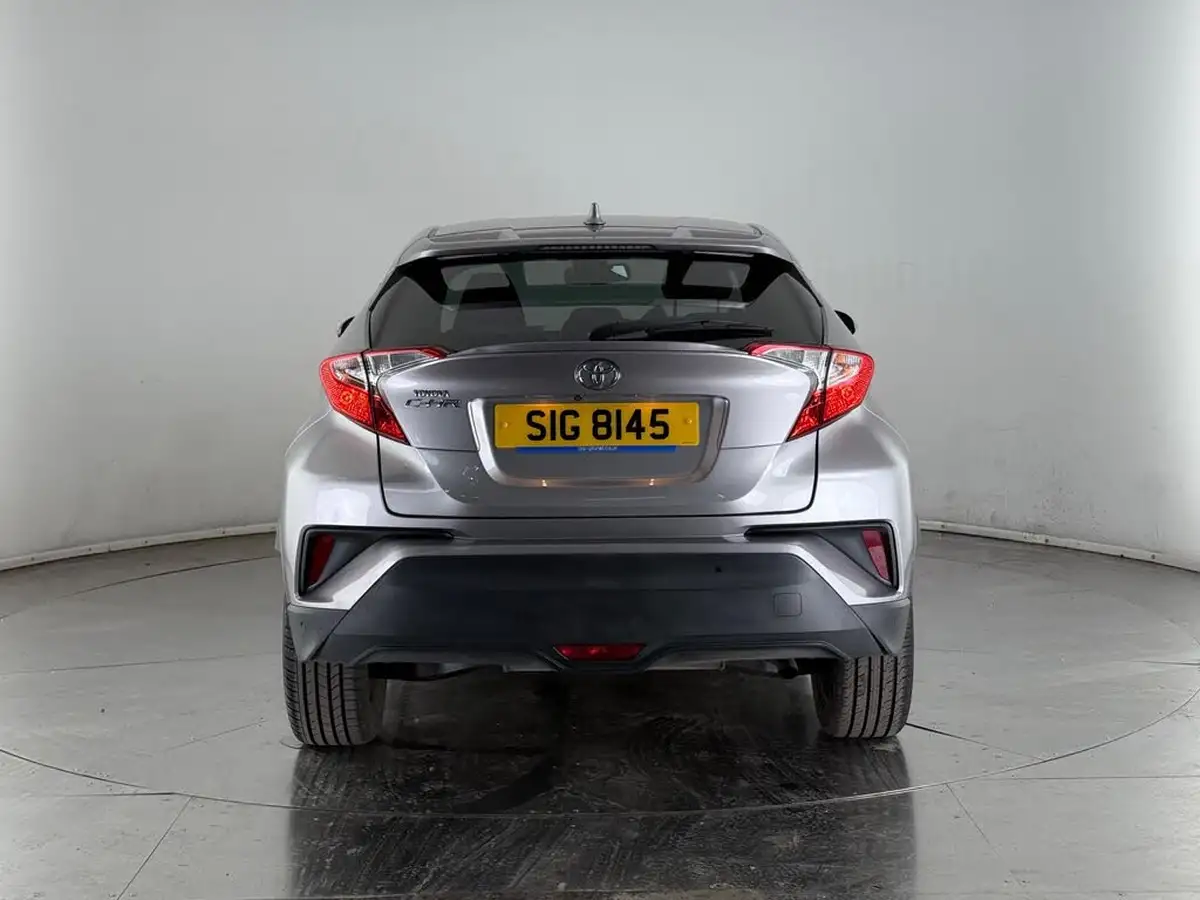 2017-toyota-c-hr-12-excel-big-7