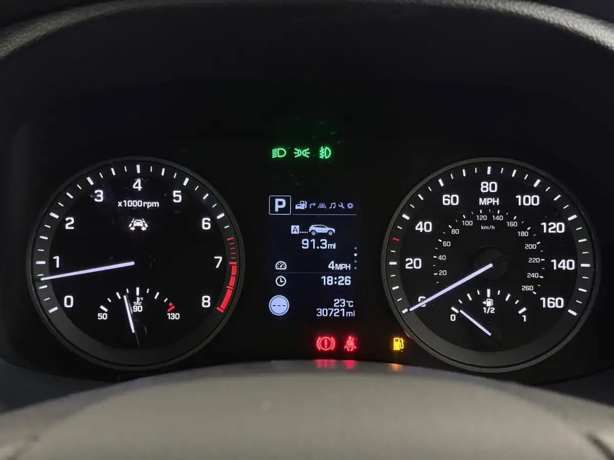 2018-hyundai-tucson-16-t-gdi-go-se-dct-big-18