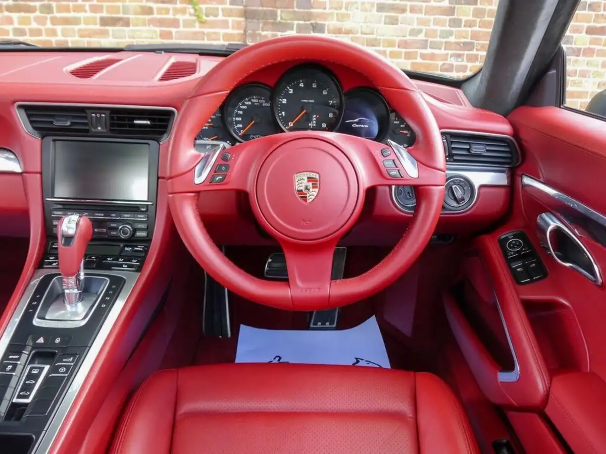 2013-porsche-911-34-carrera-coupe-pdk-big-24
