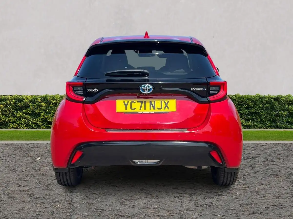 2021-toyota-yaris-15-vvt-i-excel-big-3