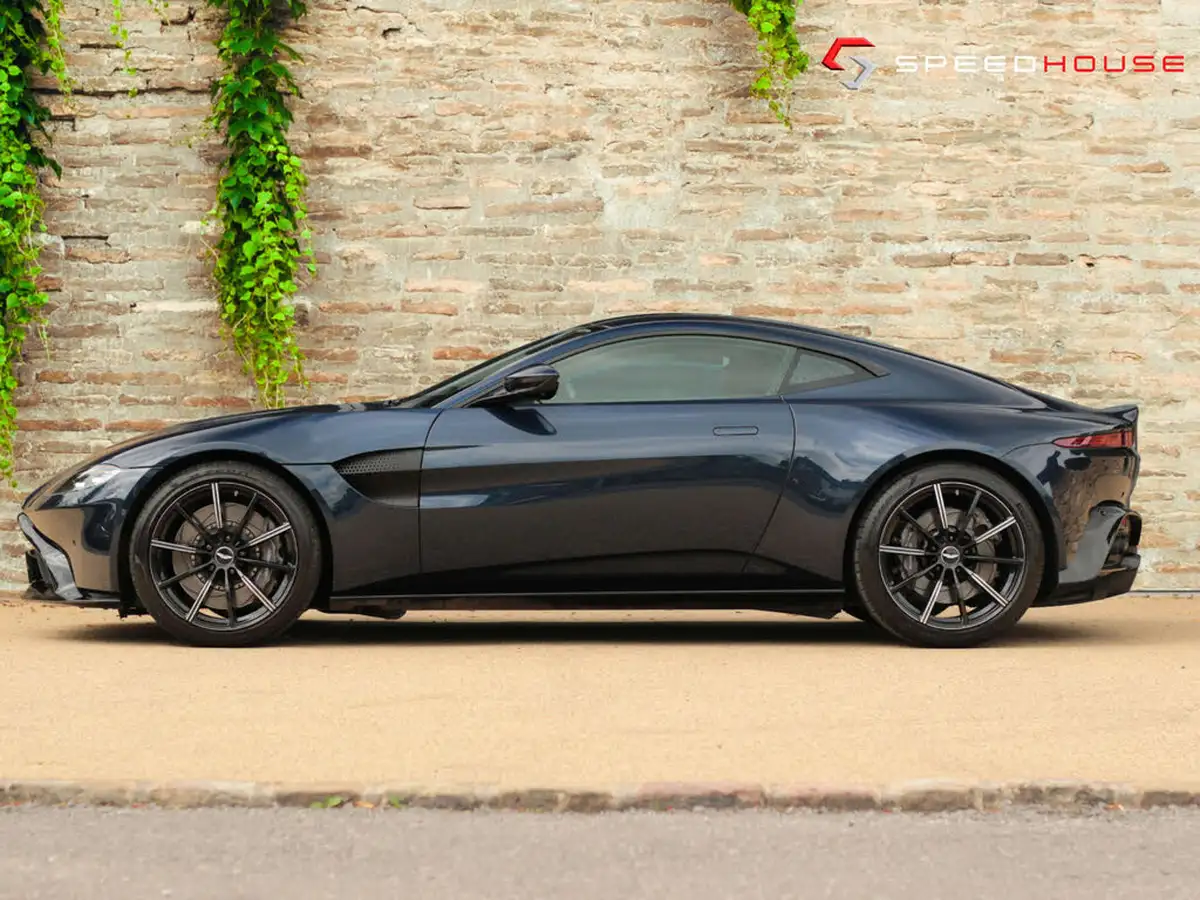2019-aston-martin-vantage-40-v8-vantage-big-3