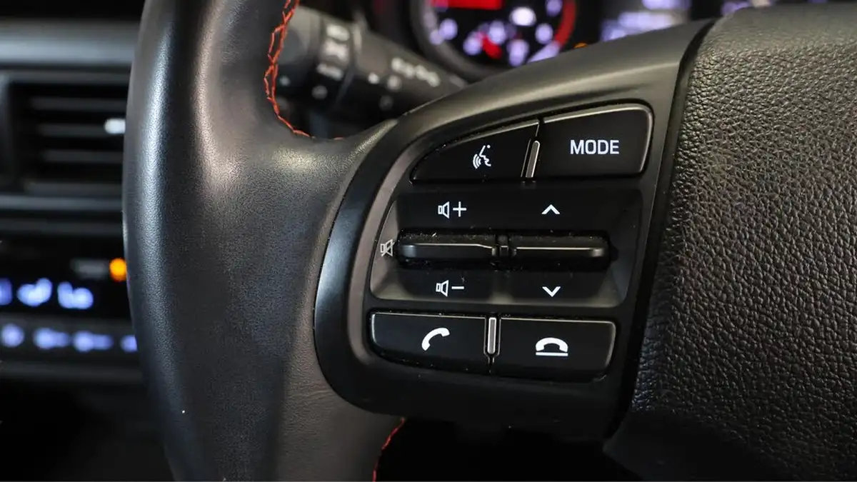 2023-hyundai-i10-10-t-gdi-n-line-big-23