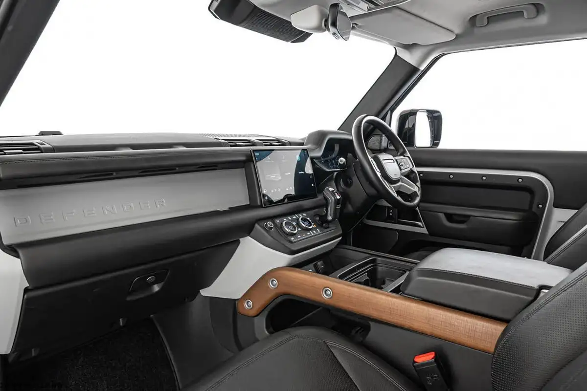 2021-land-rover-90-defender-30-d250-hse-big-20