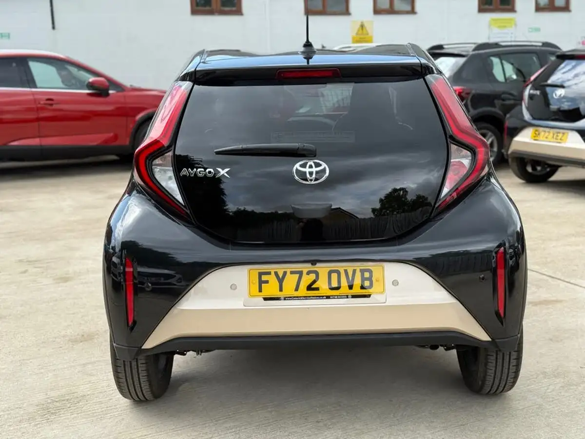 2022-toyota-aygo-x-10-vvt-i-edge-cvt-big-8