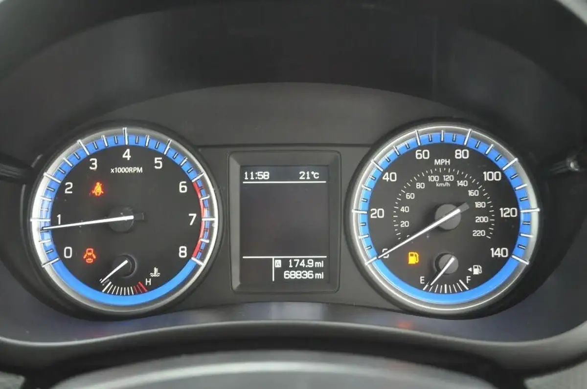 2014-suzuki-s-cross-16-sz-t-big-24