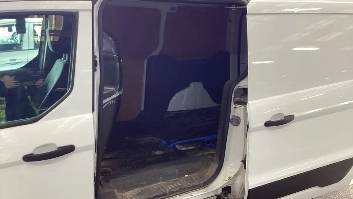 2019-ford-transit-connect-15-ecoblue-l2-240-trend-100pseu6dt-big-5