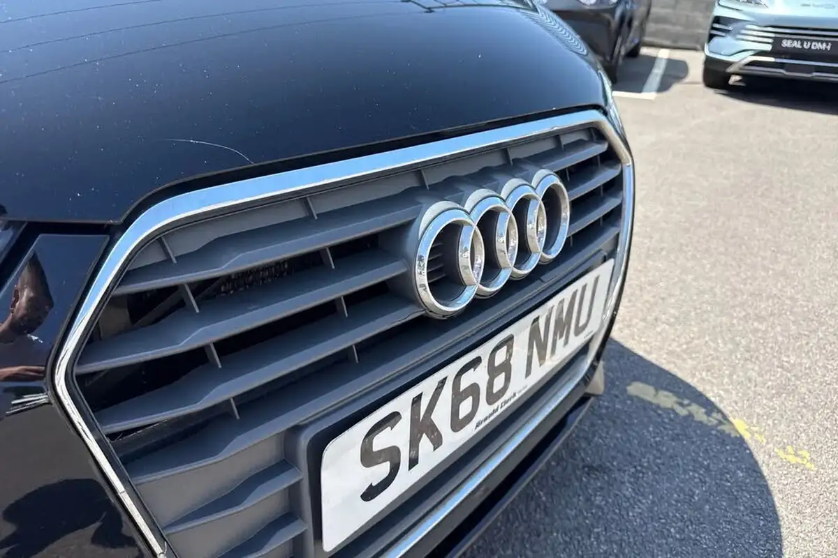 2018-audi-a1-14-tfsi-sport-nav-sportback-5d-big-24