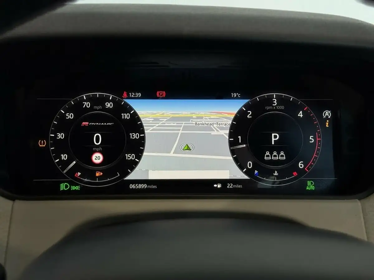 2018-land-rover-range-rover-velar-20-d180-r-dynamic-se-big-17