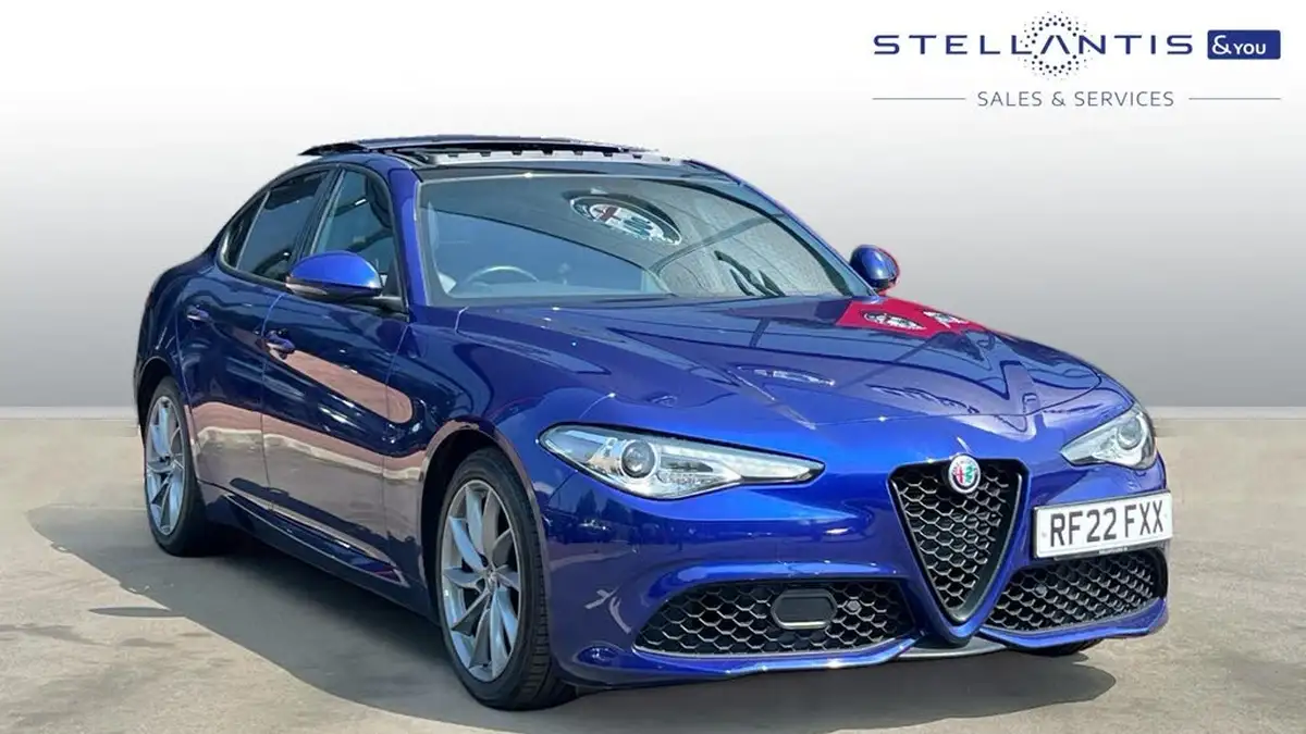 2022-alfa-romeo-giulia-20-sprint-197bhp-big-0