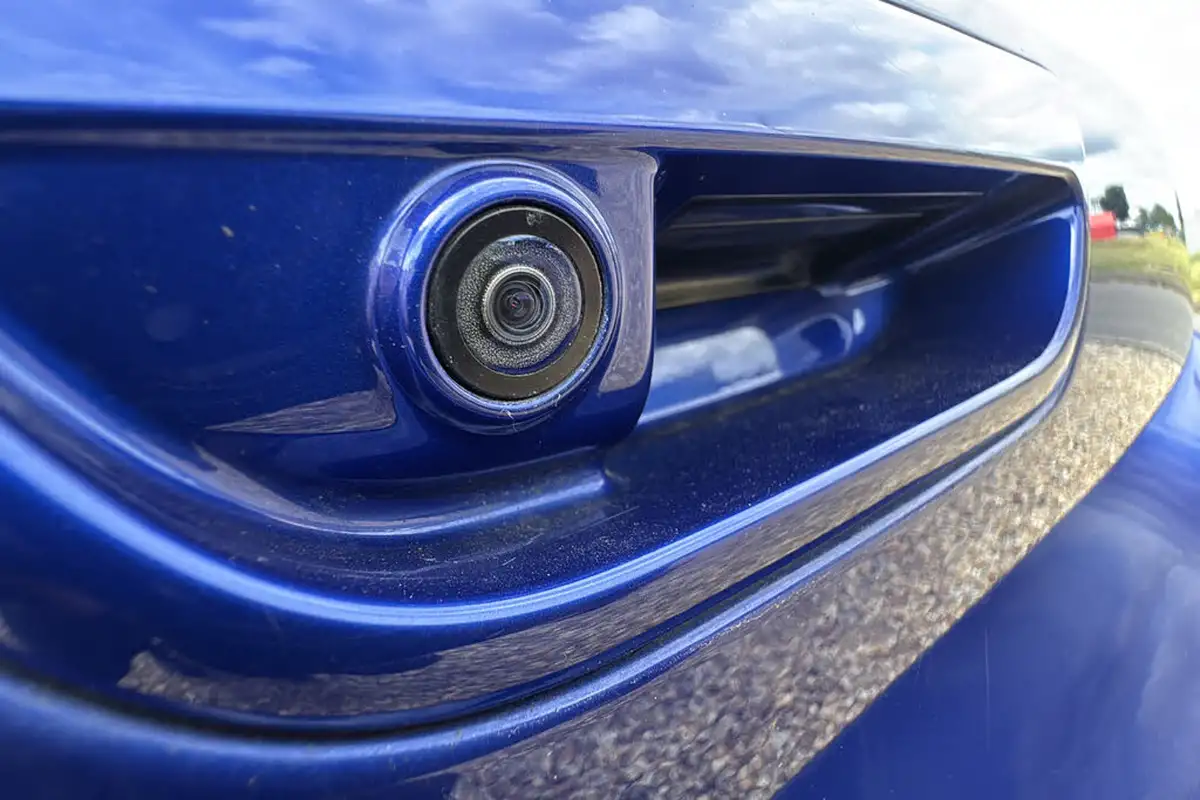 2022-hyundai-i10-10-se-connect-big-32