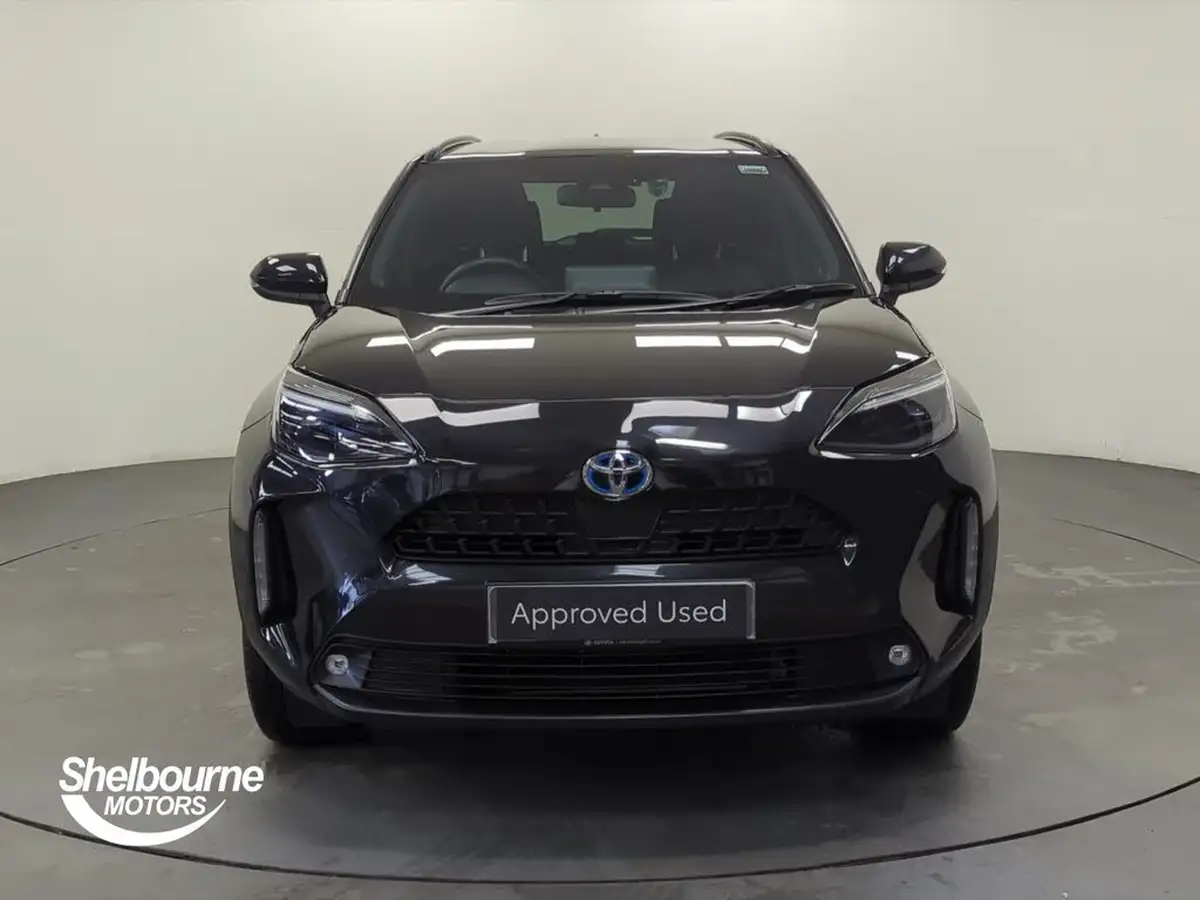 2024-toyota-yaris-cross-15-vvt-i-design-big-9