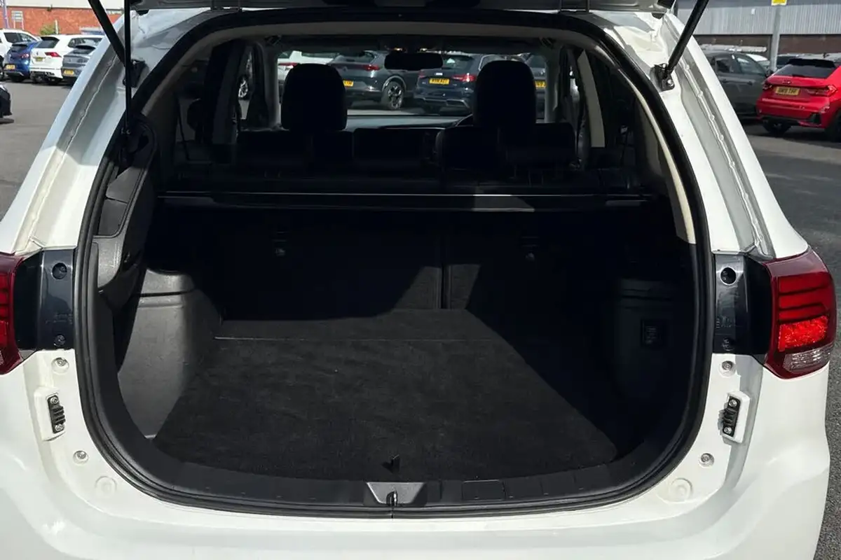 2017-mitsubishi-outlander-20-4hs-phev-5st-big-6