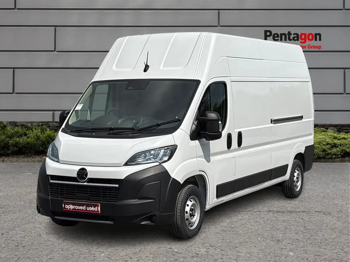 2024-vauxhall-movano-big-2