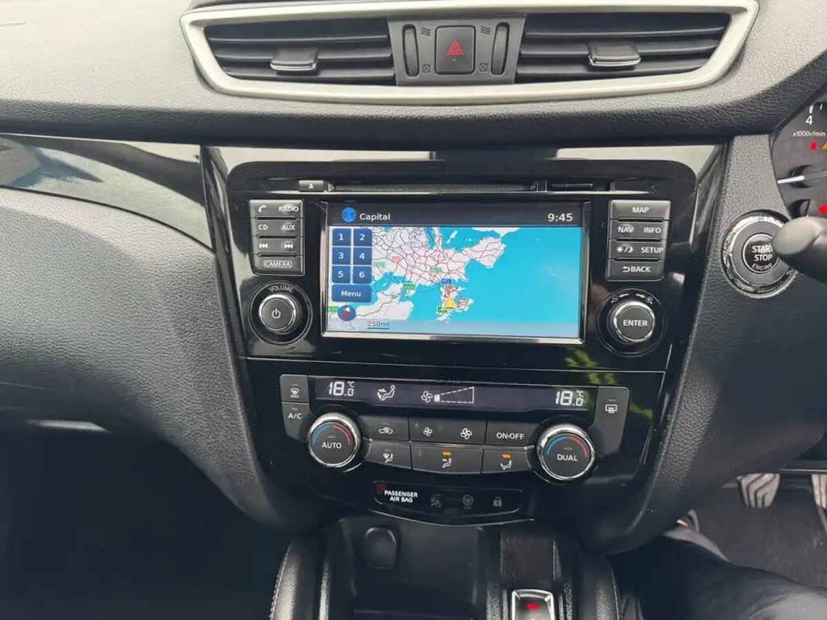 2015-nissan-qashqai-12-n-tec-big-14
