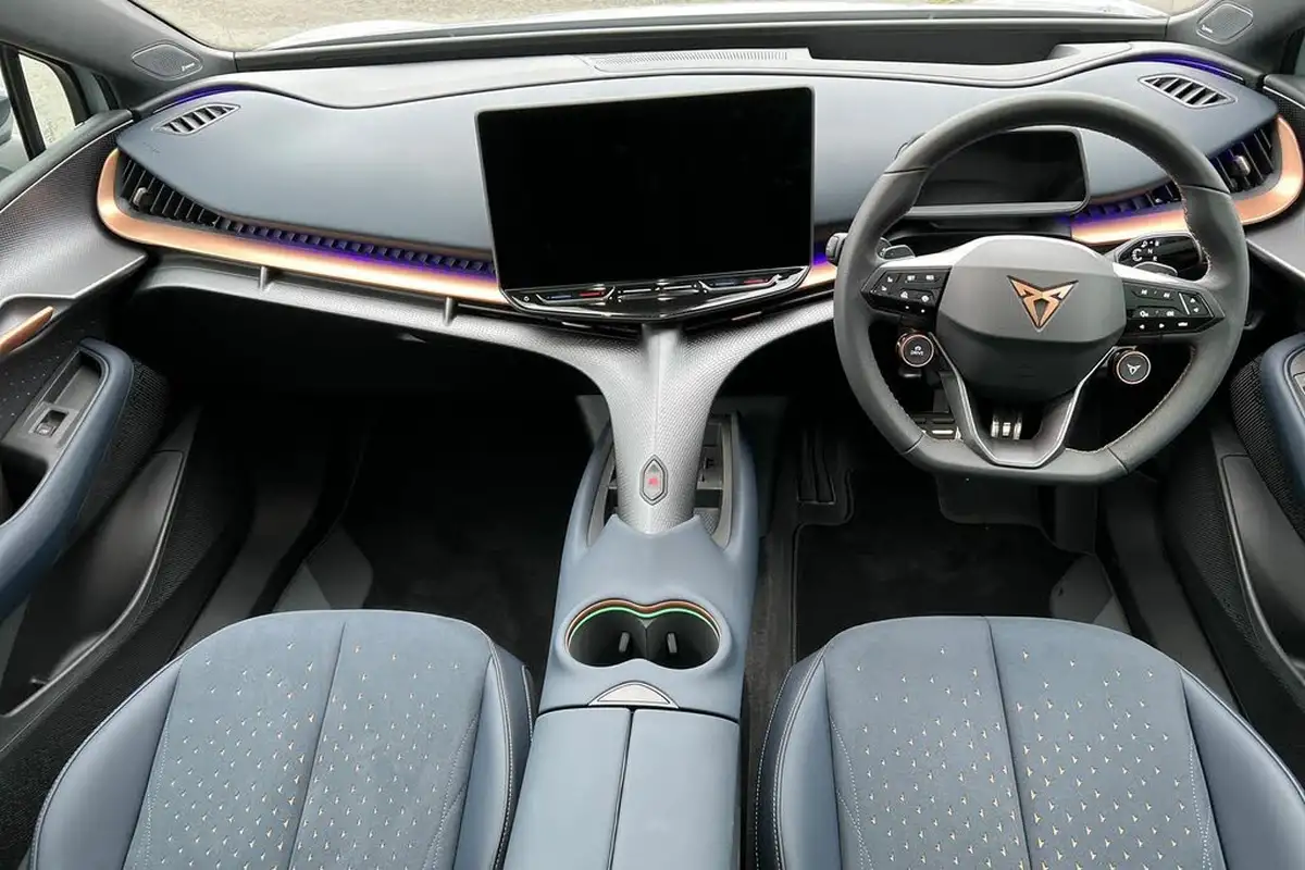 2024-cupra-tavascan-e-v2-big-18