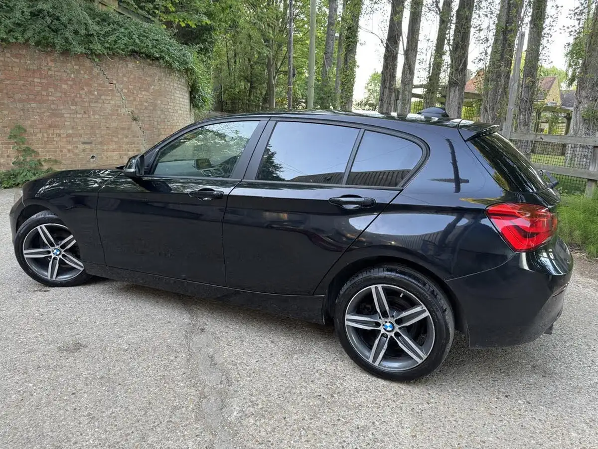 2016-bmw-1-series-15-118i-sport-5d-big-25